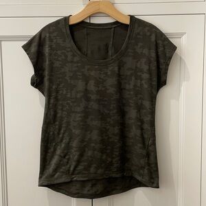 Great Lululemon Green/Black Camo Top—Like New
